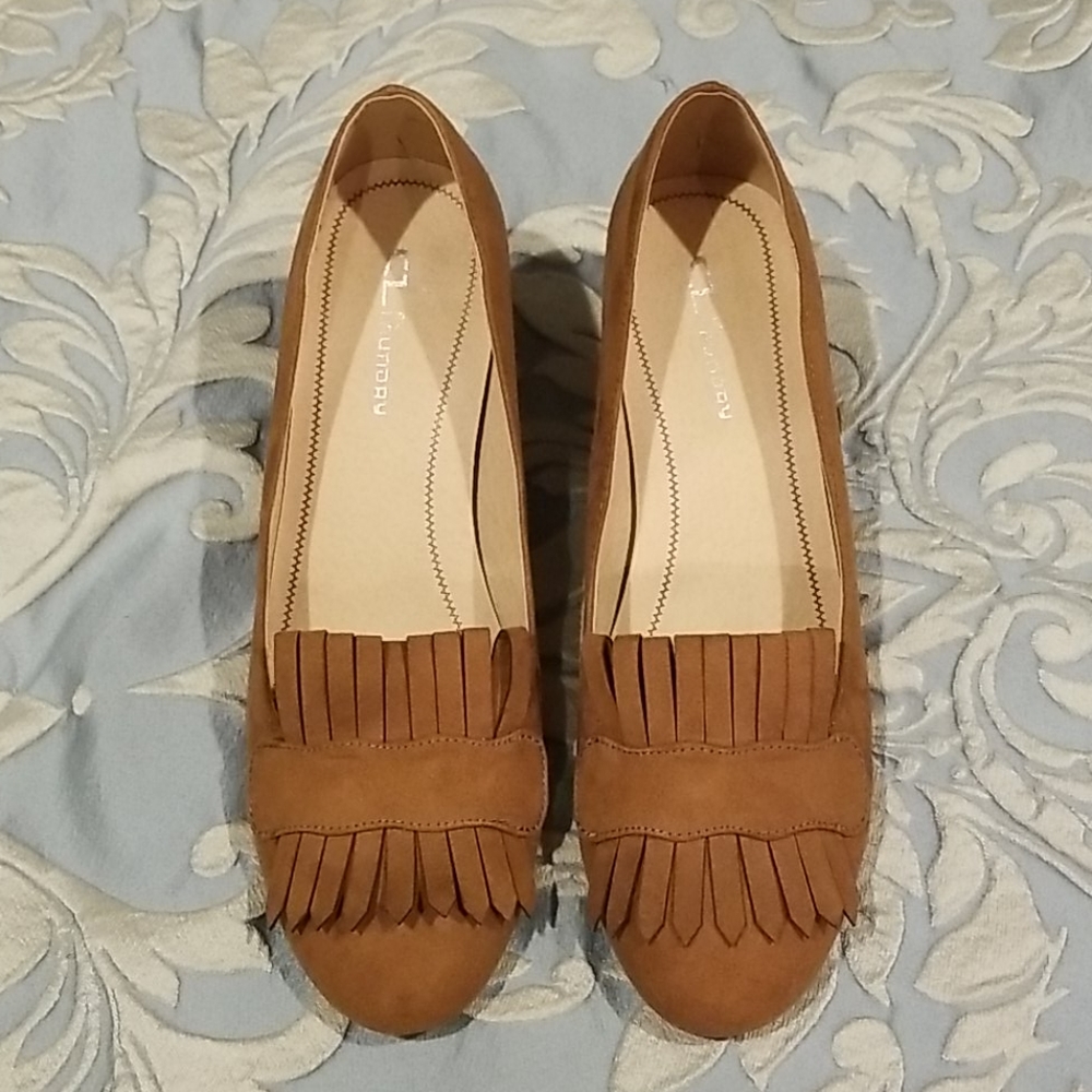 CL Laundry Like new beige heels